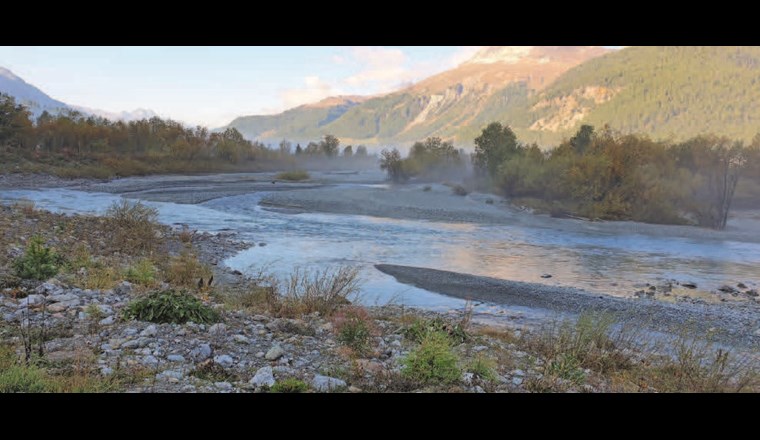 Inn bei Mündung des Beverinbachs – eines der attraktivsten Landschaftsbilder. (©Christian Göldi)