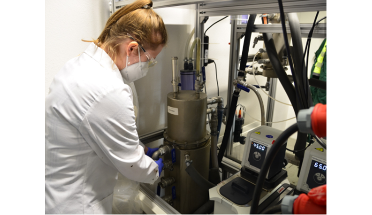 Ziel von [BioTecHs] ist es, aus Abwasser grünen Wasserstoff zu gewinnen. (Foto: FH Münster/Frederik Tebbe)