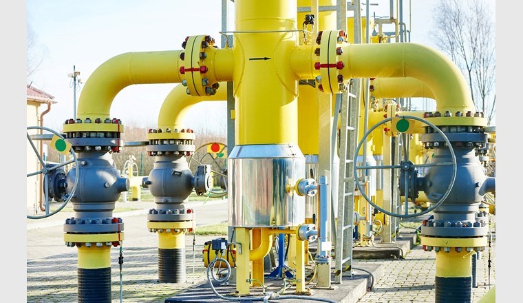 Ein Ausfall der russischen Gaslieferungen wäre in Europa nicht vollständig kompensierbar, jedenfalls nicht kurzfristig und nicht ohne Verbrauchsreduktionen. Die Schweiz hätte in diesem Szenario immerhin aber einen wichtigen Vorteil, da sie noch Gas aus dem Süden beziehen könnte. Über Italien könnte sie Gas aus Nordafrika und Aserbeidschan erhalten. (Bild: ©kadmy/123rf.com)