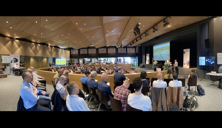Kanalisationsforum 2022 in Rapperswil, gut 170 Teilnehmende, 25 Unternehmen stellten ihr Produkte aus. Rund 20 Referentinnen und Referenten gaben Einblicke in Ihr Schaffen und präsentierten die neusten Erkenntnisse aus der Praxis.  Foto P. Sicher/VSA