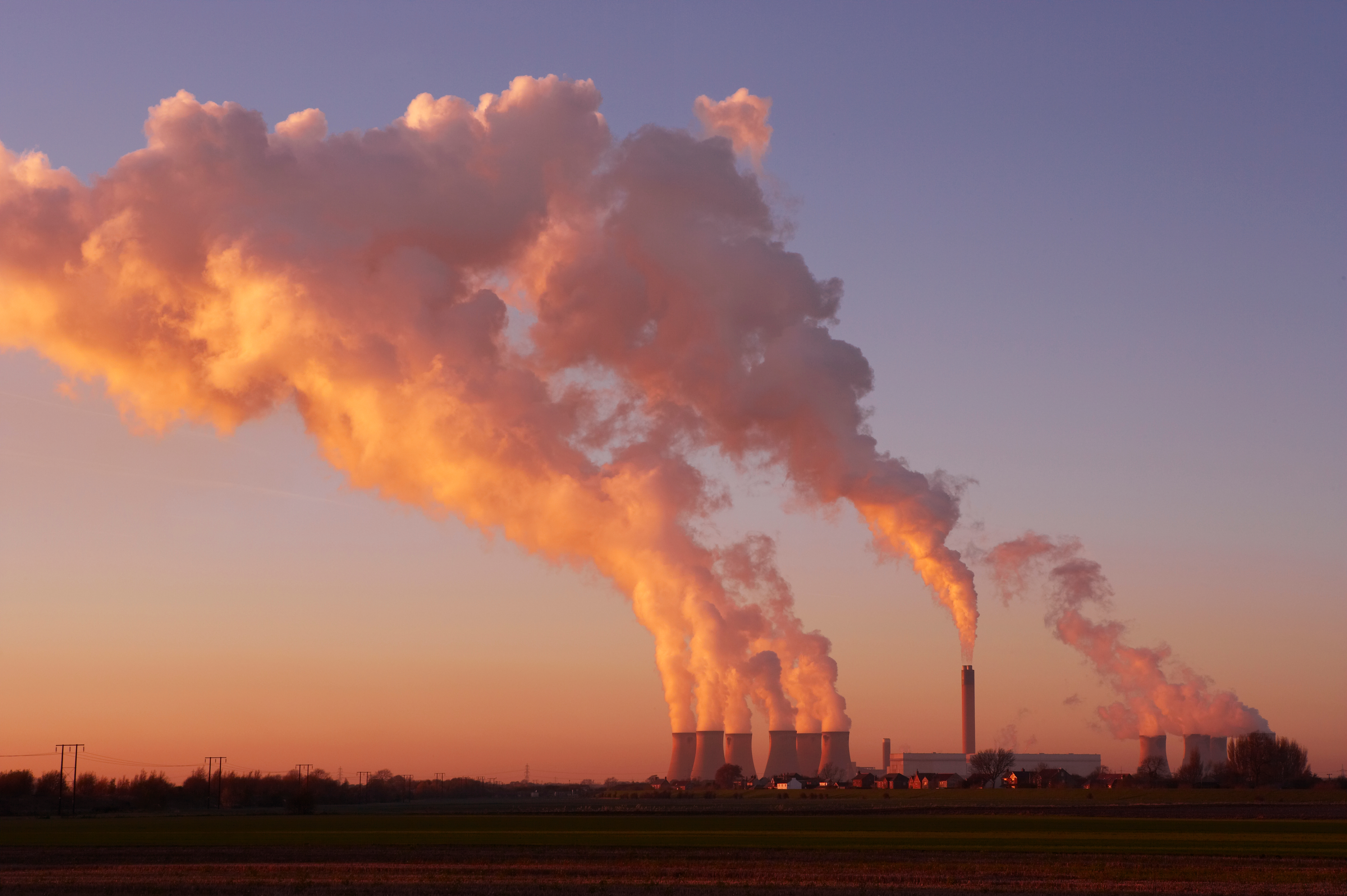 Ab 2050 sollen keine fossilen Brenn- und Treibstoffe wie Öl, Gas, Benzin, Diesel und Kohle mehr in Verkehr gebracht werden dürfen. (Bild: ©danheighton/adobestock)