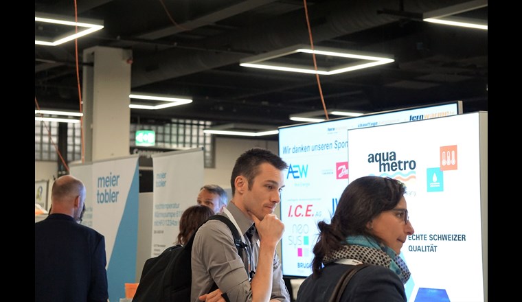 Unternehmen im Fernwärme- und Fernkältebereich zeigten ihre Produkte und Dienstleistungen an der begleitenden Fachausstellung.