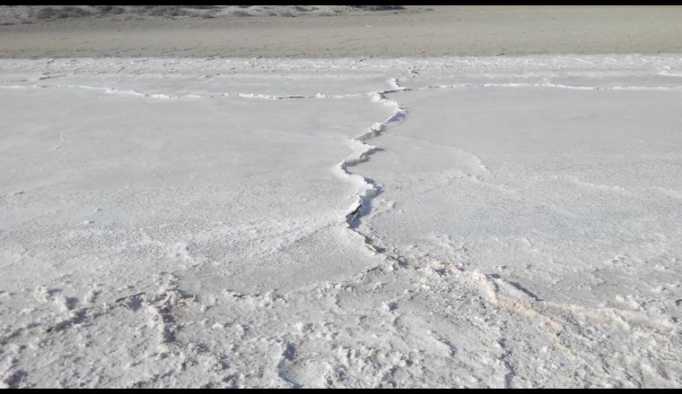 Ein salzhaltiger Teich in den "Monegros", im Ebro-Tal, Aragón, Katalonien. (Bild: ©David Cunillera Montcusi