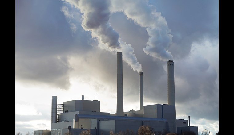 Mit dem  «Konzept für Gaskraftwerke zur Abdeckung von Spitzenlasten» hatte die Eidgenössische Elektrizitätskommission (ElCom) empfohlen, bis 2025 zwei bis drei Gaskraftwerke mit einer Gesamtleistung von bis zu 1000 Megawatt zur Ergänzung der Wasserkraftreserve zu bauen. (Bild: ©A.Baumgart/adoebstock)