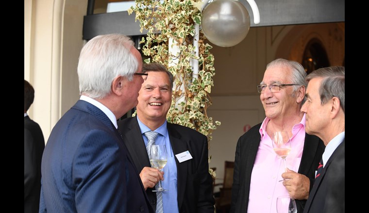 De g. à dr. : Philippe Petitpierre (Président Gaznat), René Bautz (Directeur général Gaznat), Daniel Mouchet (ancien Président Gaznat) et Christoph Stutz (Président Swissgas)