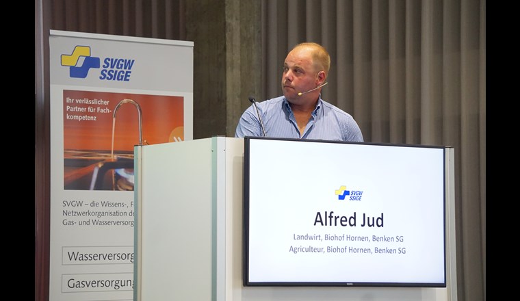 Biobauer Afred Jud zeigte, dass Landwirtschaft auch anders geht und ohne PSM auskommen kann.