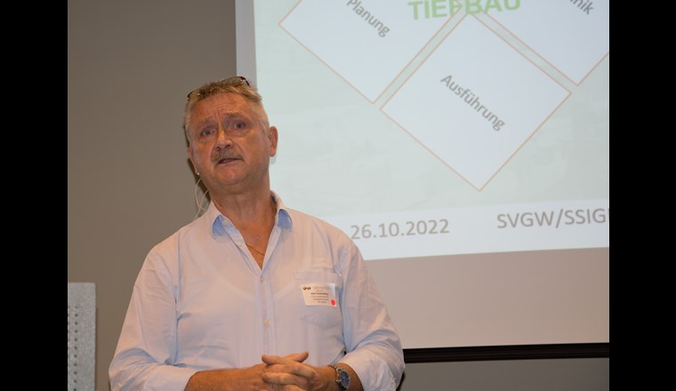 Die Flüssigbodentechnologie könnte im Fernwärmeleitungsbau eine vorteilhafte Lösung sein, so Olaf Stolzenburg von der Forschungsinstitut für Flüssigboden GmbH.