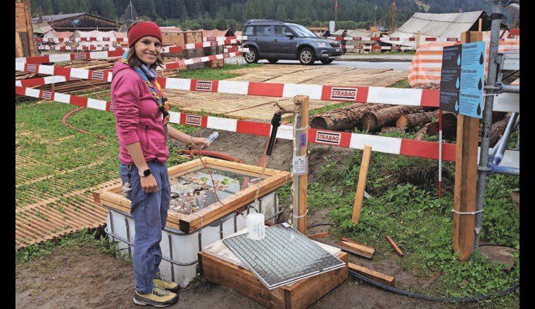 Fig. 6a Temperaturmessung an einer Wasserstelle.(© Verein Bula 2021, M. Tschopp)