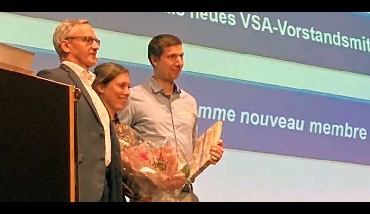 Katharina Schulthess (Mitte) wird neues Vorstandsmitglied und Vertreterin der Young Professionals und löst Damian Hausherr (rechts) ab.Foto: P. Sicher/VSA