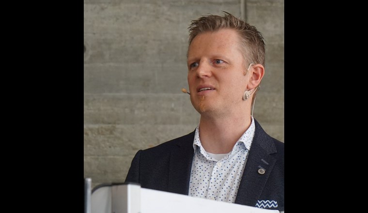 Arthur Gebhardt von der weltweit vernetzten Getec Park.swiss AG zeigte die Wege des Wasserstoffs von lokal zu global auf.