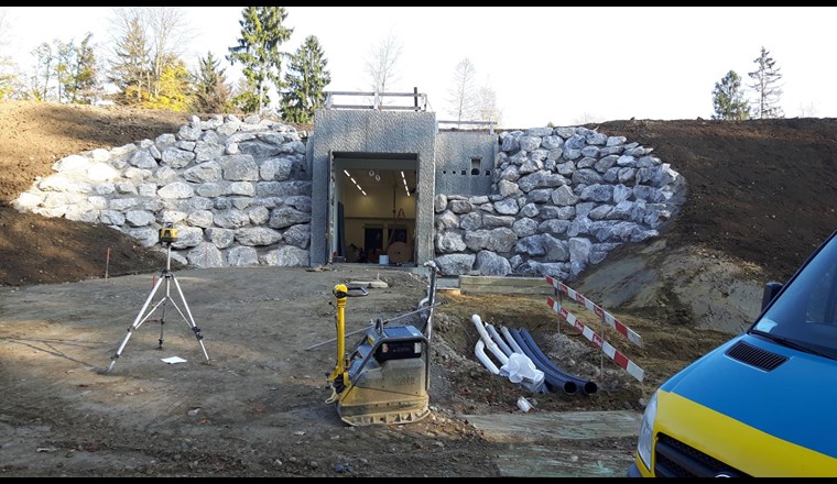 Eingang neues Reservoir Käferberg - Besichtigung im September