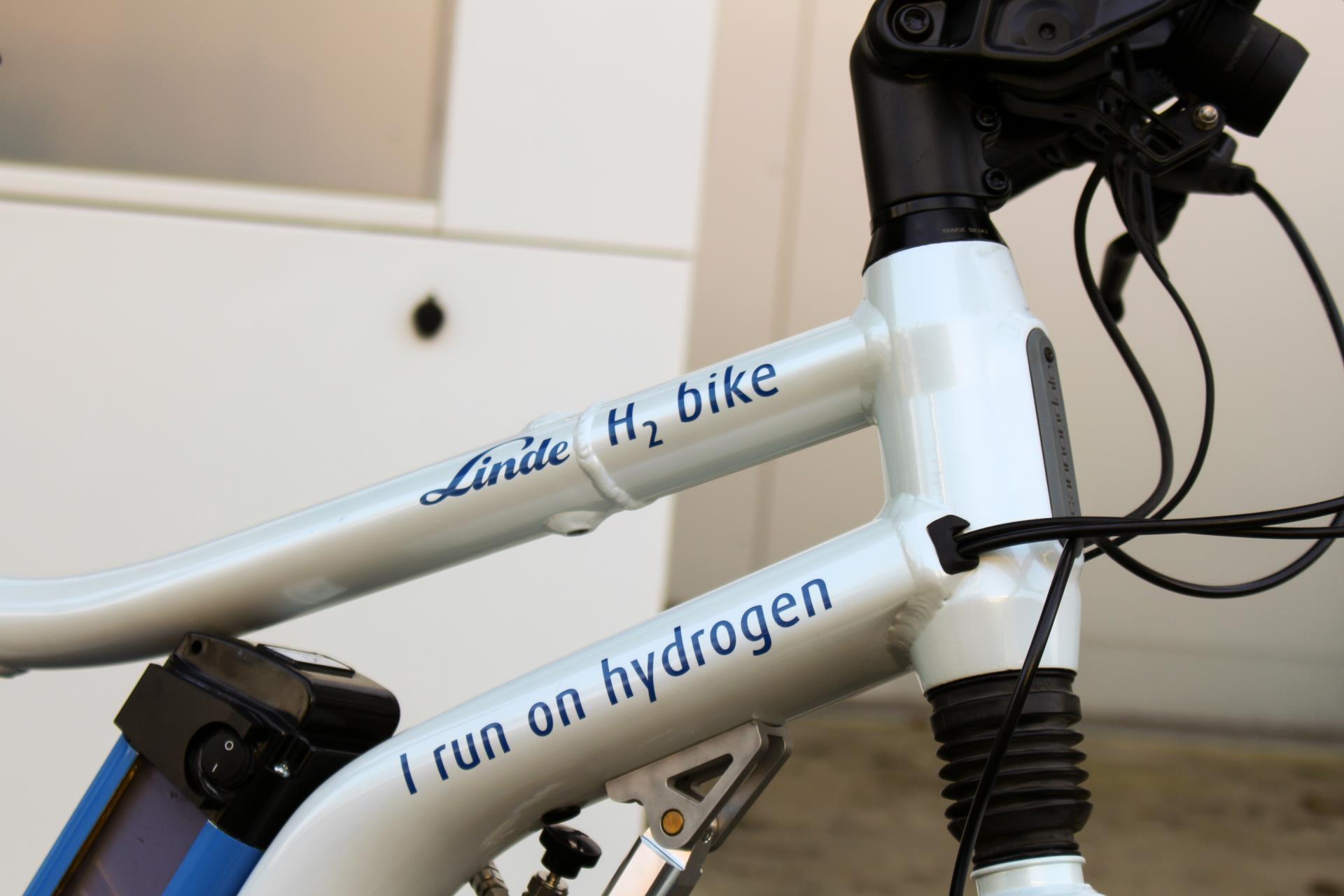 Statt Strom Wasserstoff tanken.