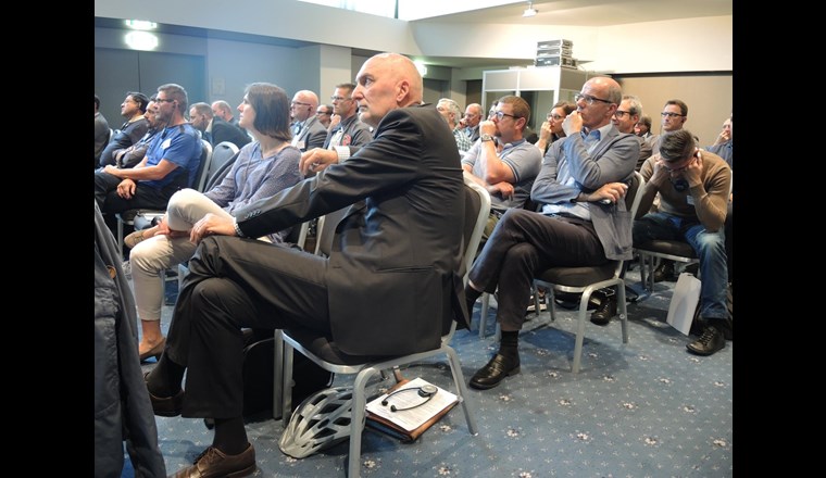 Interessiertes Publikum.