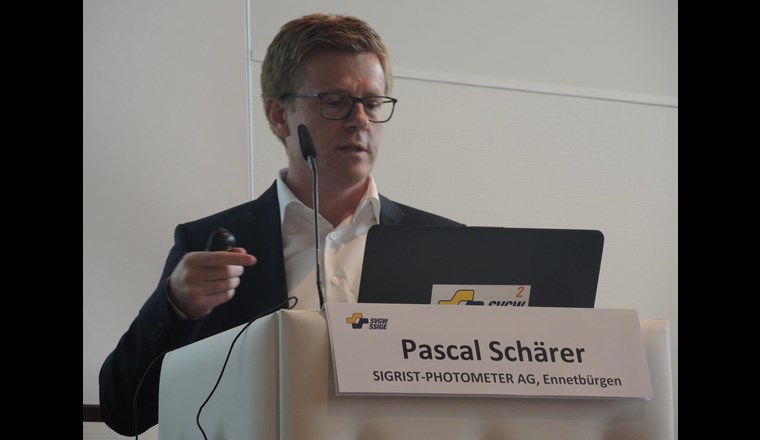 Pascal Schärer von der Sigrist Photometer AG.