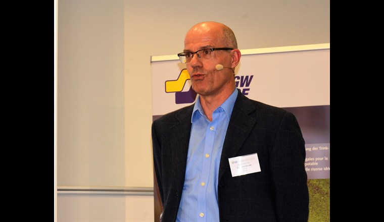 Giordano Vassalli berichtete von der Anwendung der Online-Überwachung zur Sicherstellung der Trinkwasserqualität bei AGE Chiasso.