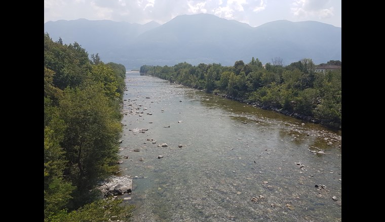 Auch die Maggia im Tessin zwischen Ascona und Locarno führt derzeit nur Niedrigwasser.