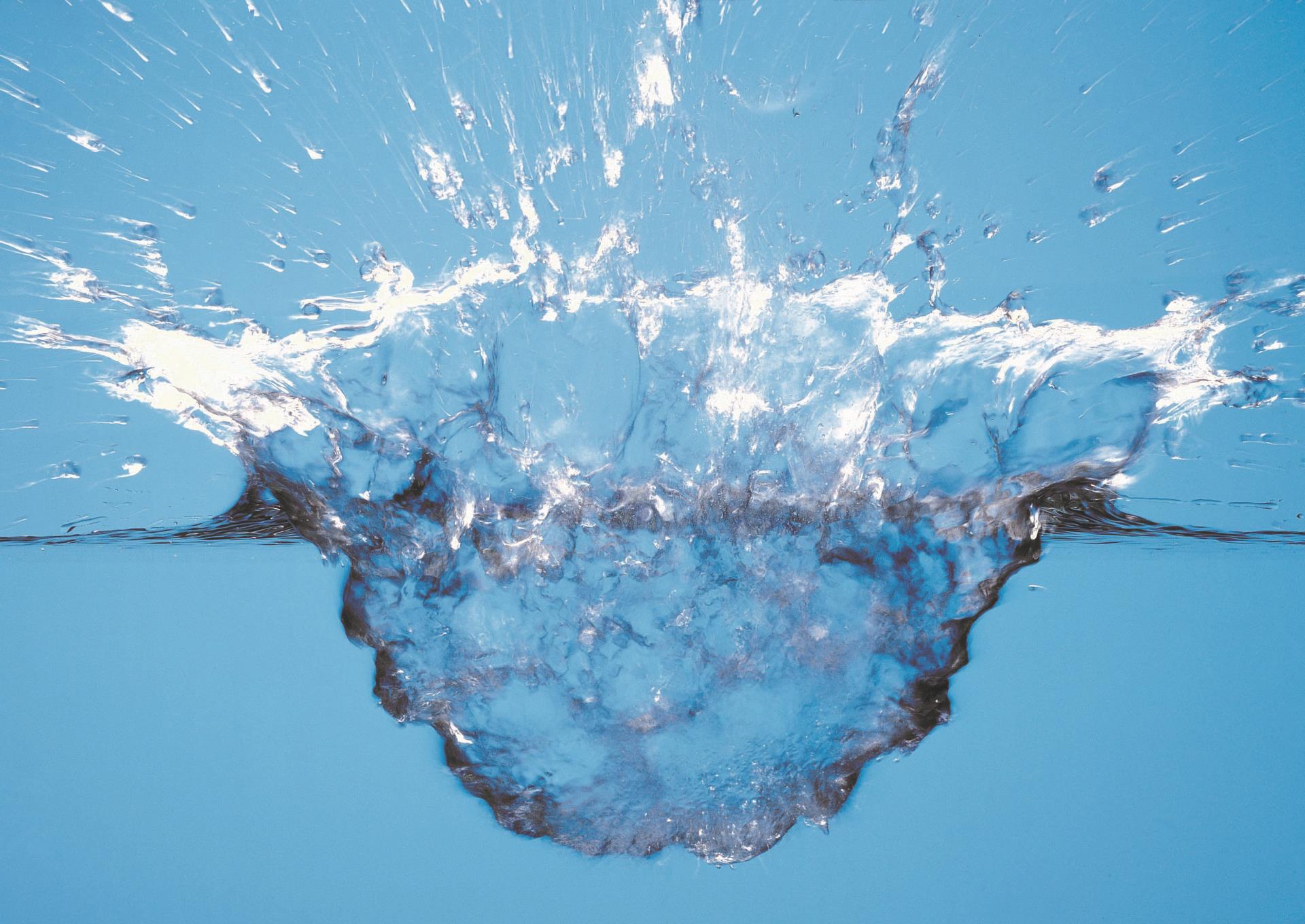 CVP-Ständerat Beat Rieder aus dem Kanton Wallis möchte einen Grundlagenbericht zur aktuellen Situation der Schweiz im Bereich der Wasserversorgungssicherheit .