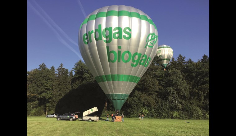 Es spricht sich auch in Schweiz herum: mit Gas fährt es sich leichter und ökologischer.