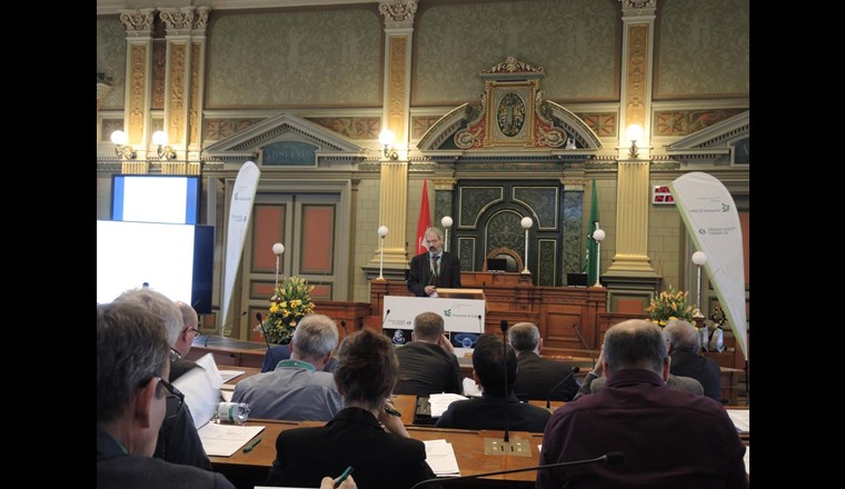 Heinz Wiher von der Energiefachstelle Winterthur...