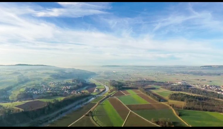 Um das genutzte und auch das zur zukünftigen Nutzung vorgesehene Grundwasser zu schützen, sieht die Schweizer Gewässerschutzgesetzgebung den planerischen Schutz der Gewässer vor.