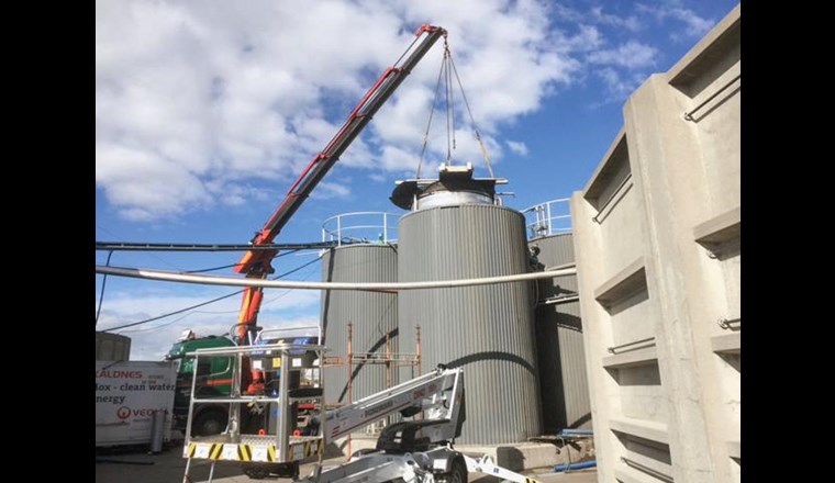 Installation der Anammoxreaktoren auf einer 550'000-EW-Anlage in Schweden zur Hauptstrombehandlung