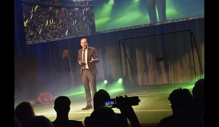 Der Direktor des Bundesamts für Energie, Benoît Revaz, führte durch die Preisverleihung im Kongresszentrum Kursaal in Bern.