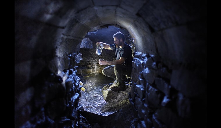 Il mestiere di Fontaniere è molto variato e ha un fascino particolare.
(Foto: www.nicolasjoray.ch)
