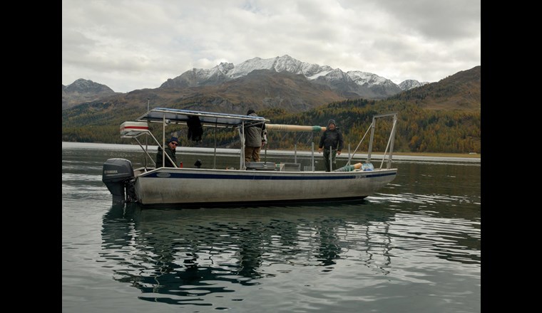 In der Hälfte der grössten Schweizer Seen sind die Sauerstoffkonzentrationen tiefer als es die Gewässerschutzverordnung vorschreibt. (Foto: Eawag)