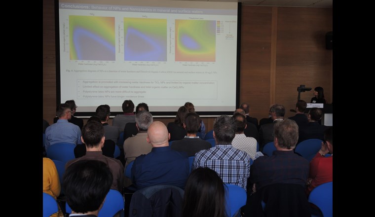 Lina Ramirez von der Universität Genf während ihrer Präsentation.