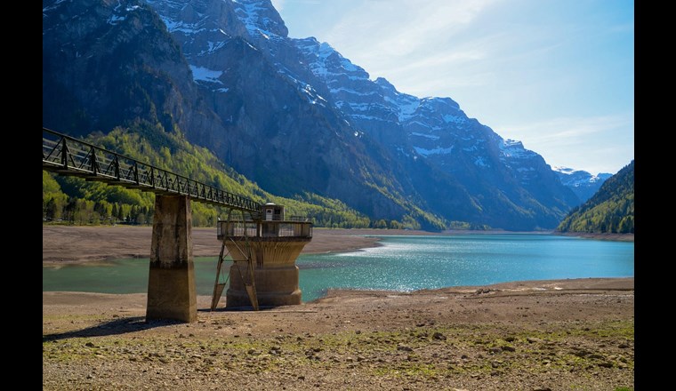 Klöntalersee im Sommer 2018 (© pixabay)