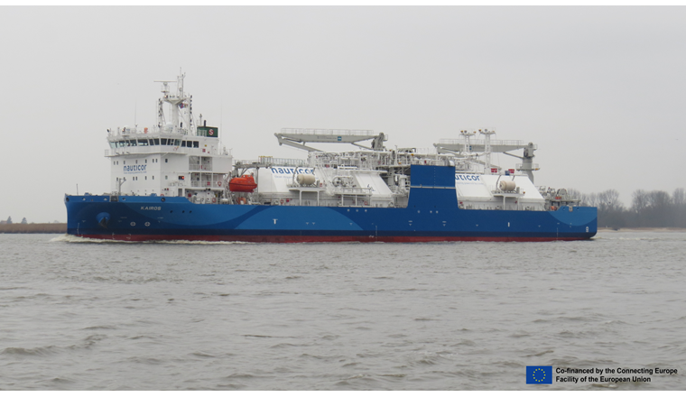 Das 117 Meter lange Bunkerschiff fährt für die Hamburger Firma Nauticor, eine Tochtergesellschaft des Linde-Konzerns, und kann 7500 Kubikmeter LNG laden. (© Nauticor)