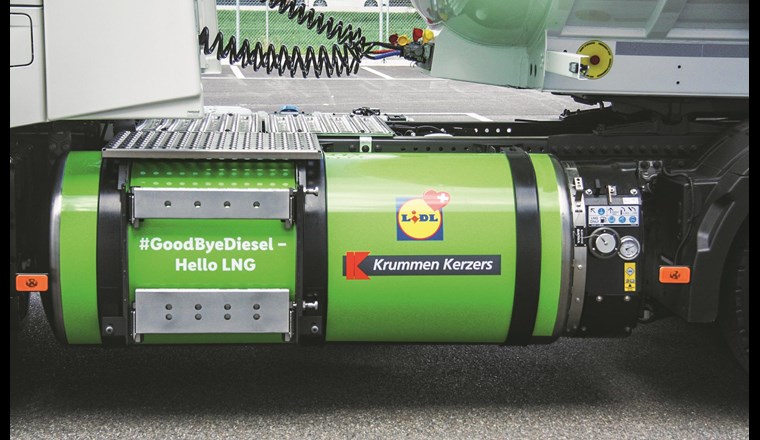 Diesel gerät immer mehr unter Druck – gefragt sind Alternativen, die wenn auch nicht fossilfrei, die Luftschadstoffe signifikant vermindern.