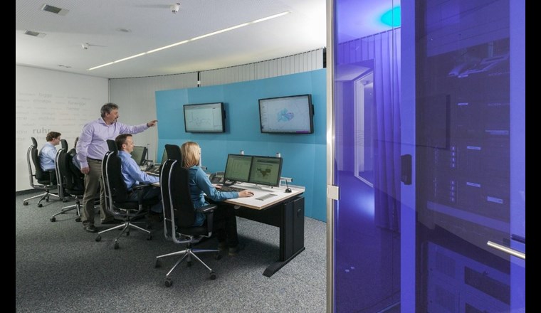 Die Wasserführung der Ruhr und ihrer Nebenflüsse wird in der Talsperrenleitzentrale des Ruhrverbands genau überwacht, um die Abgaben der Talsperren bedarfsgerecht zu steuern. (Foto: Ruhrverband)