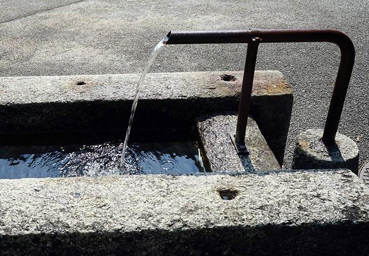 Einer der vielen Brunnen im Zürcher Glattal. (Foto: GVG)