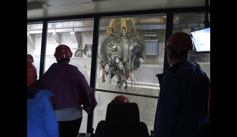 Besichtigung der Krankabine.