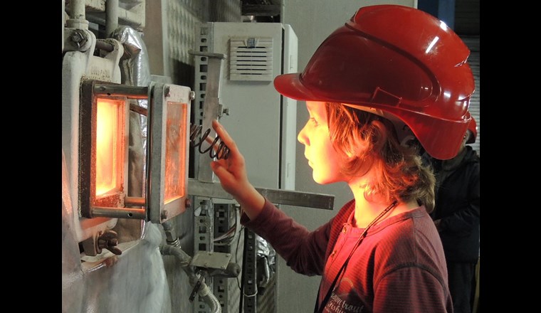 Blick in den Verbrennungsofen der KVA Basel.