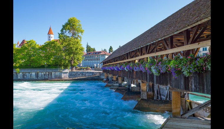 Die Aare bei Thun bekommt für 775'000 Franken neue Uferverbauungen. Der betroffene Abschnitt ist rund drei Kilometer lang. (Foto: Giuseppe Masci/123rfcom)