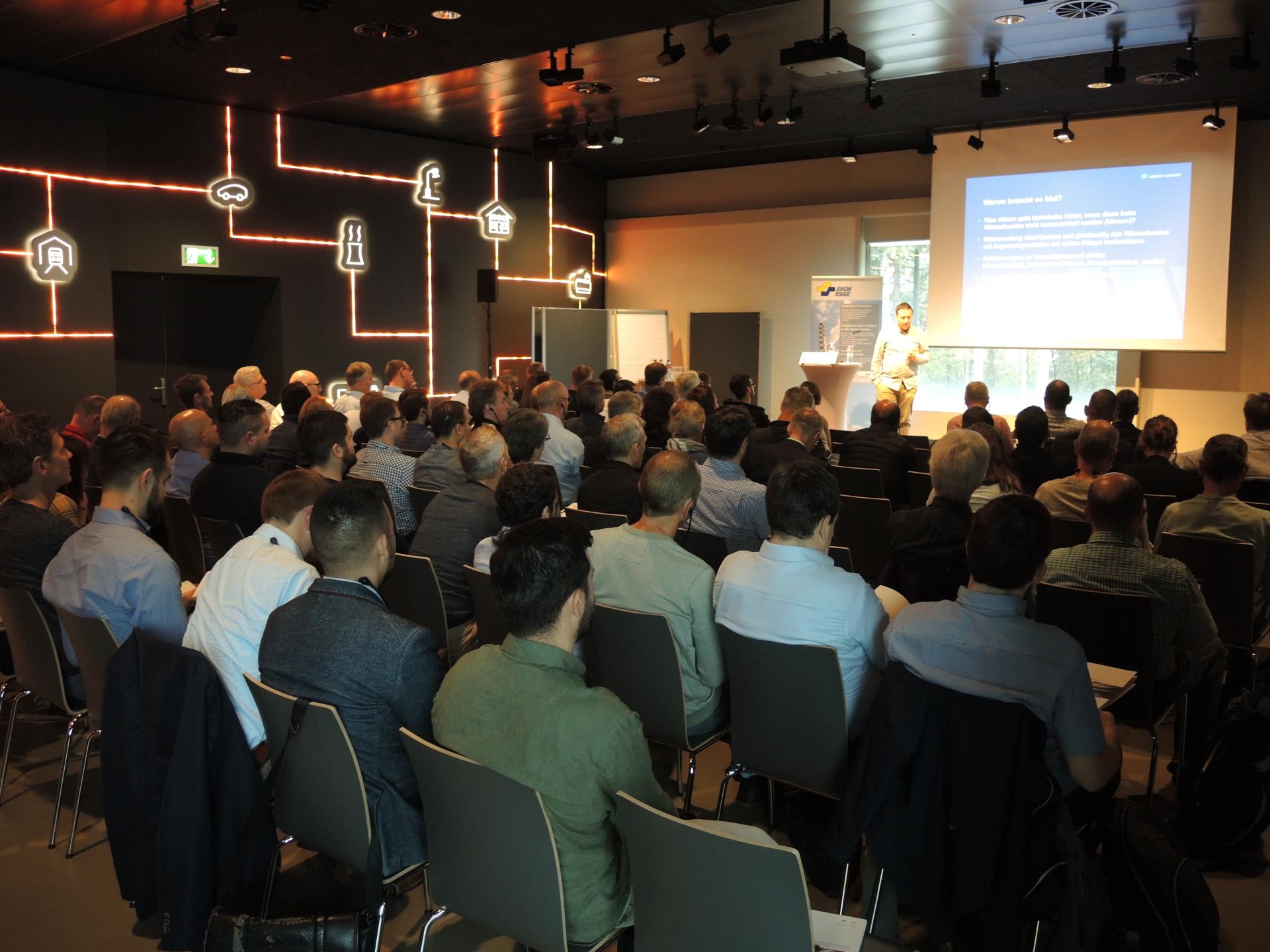 Ende Oktober fand in Bern die Fachtagung Fernwärme statt, die auch den Startschuss für die Technische Fachgruppe «Betriebsoptimierung von Fernwärmenetzen» lieferte.