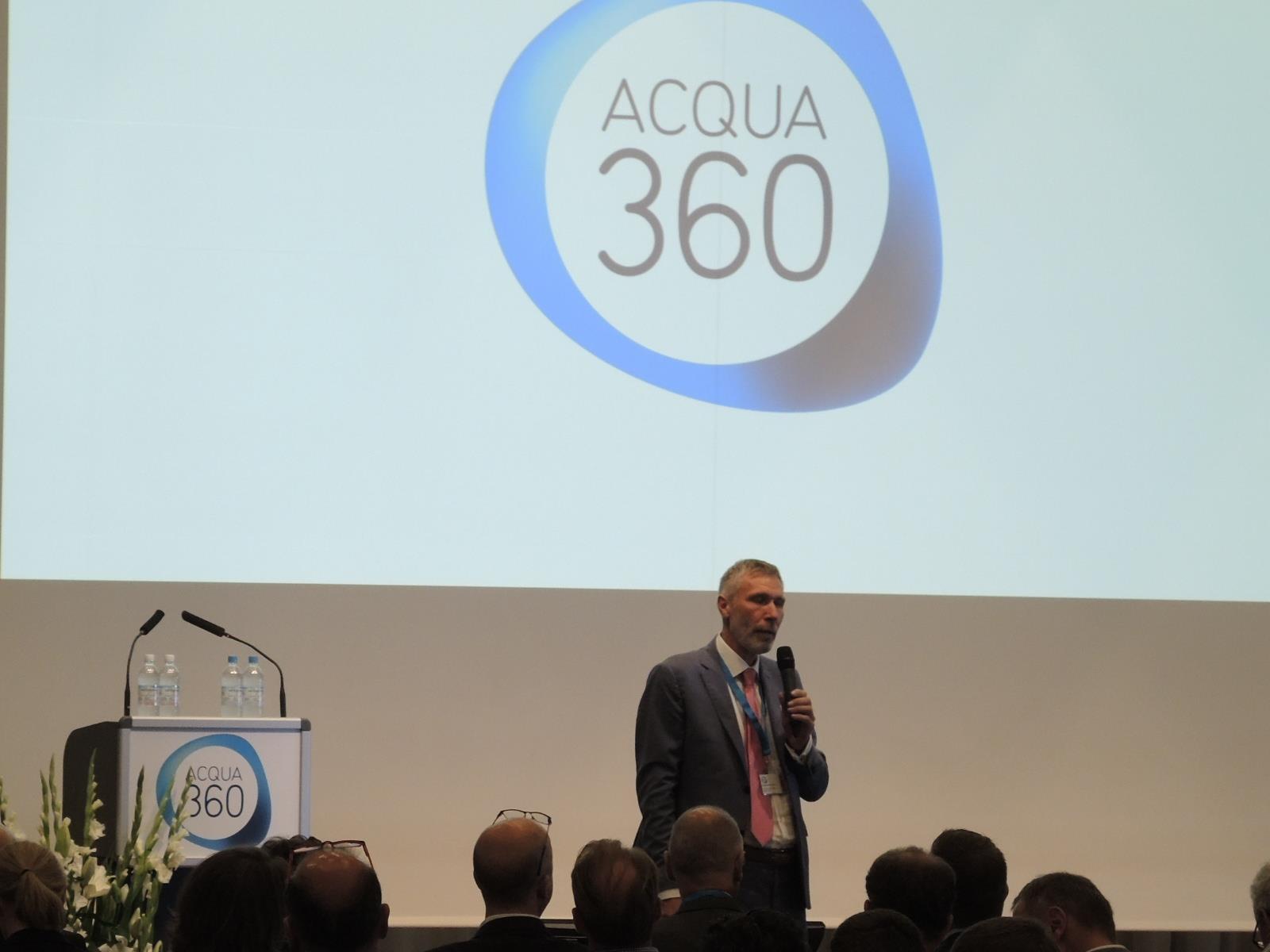 Raffaele Domeniconi bei der Eröffnung des Kongresses.