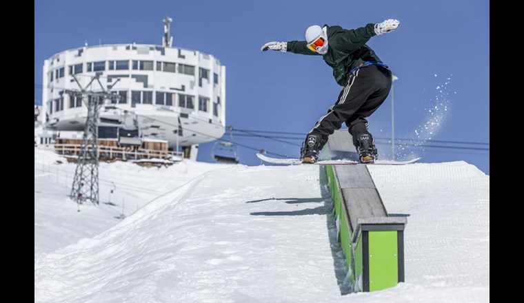 Einblick ins Skigebiet, das Flims und Laax miteinander verbindet. (Foto: Graubünden Tourismus)