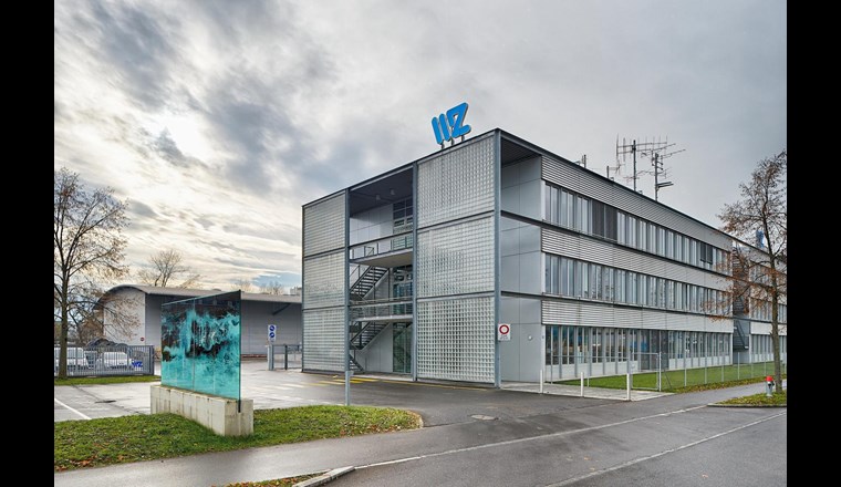 Der Hauptsitz der WWZ in Zug (Foto: WWZ)