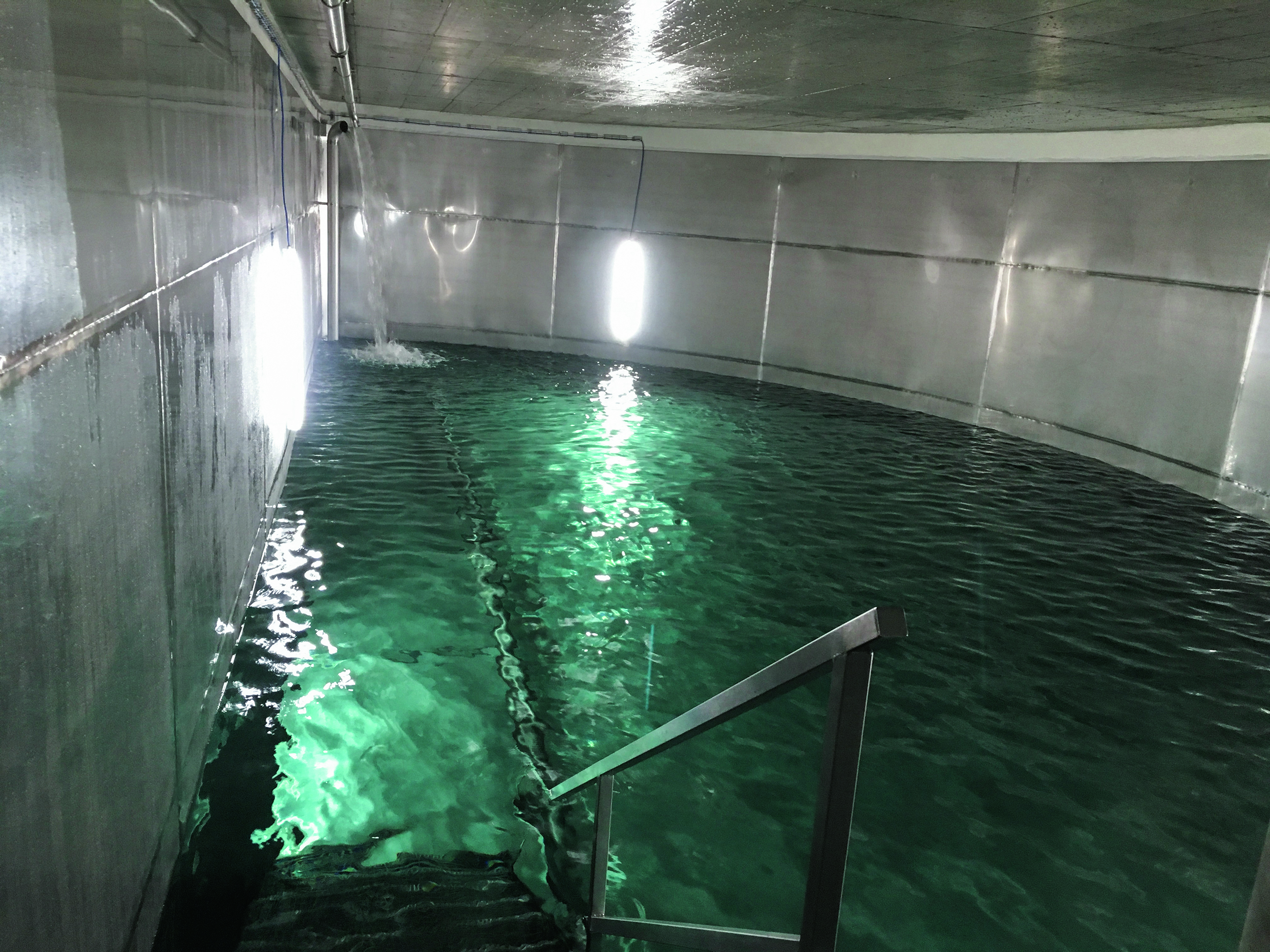 Zwei Praxisbeispiele aus dem Laufental zeigen die Reservoirsanierung mit Edelstahlauskleidung.