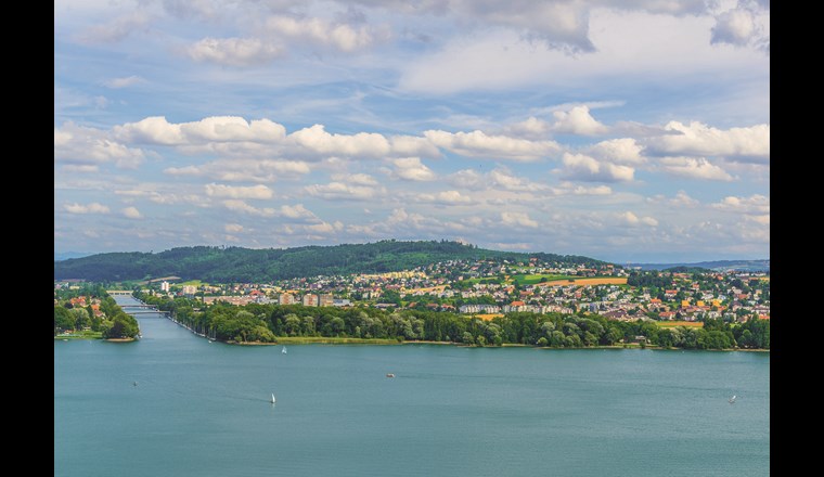 Mit Pilotversuchen zum resilienten Trinkwasser-Aufbereitungsverfahren im Seewasserwerk Ipsach. (©Pavel Dudek/123RF.com)