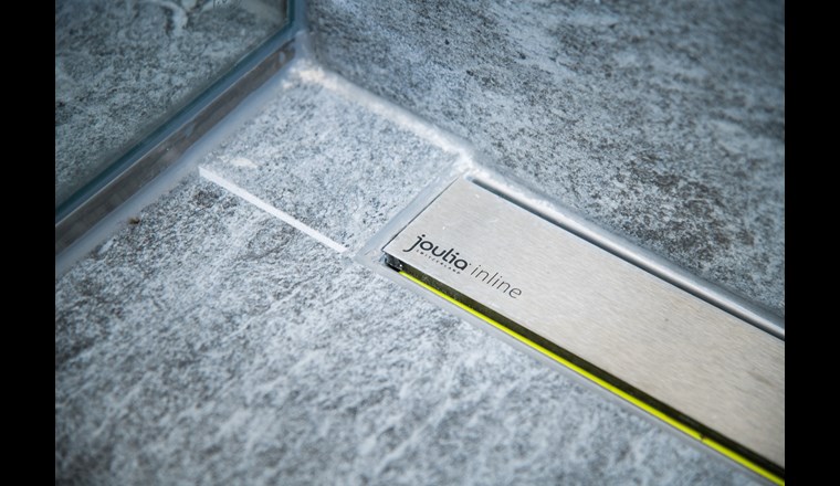 Joulia-Dusche mit Wärmerückgewinnung (©Umweltarena)