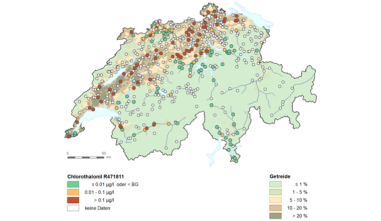 Maximalwert pro NAQUA-Messstelle. BG: Analytische Bestimmungsgrenze. Die Karte zeigt auf Grundlage der Ergebnisse von 160 Messstellen (Pilotstudie 2017/2018 und Langzeitmonitoring 2019) eine weiträumige Verbreitung und einen hohen Anteil von Grenzwertüberschreitungen von Chlorothalonil R471811 im Grundwasser des Mittellandes. (© BAFU)