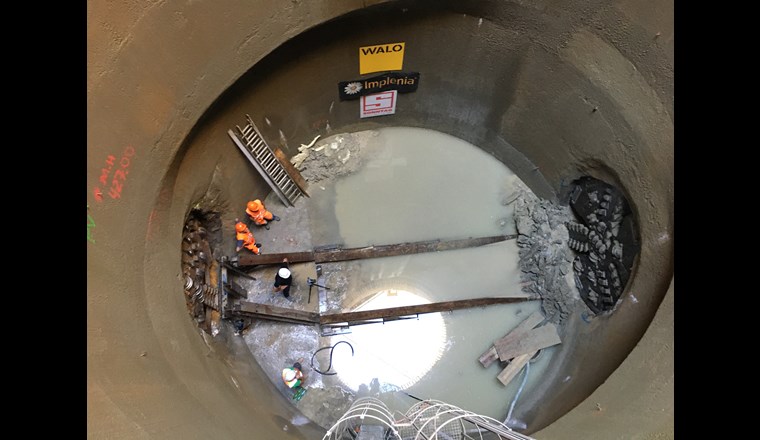 Beim Bau des 2,4 km langen Microtunneling-Abschnitts der Verbindungsleitung wurde Ende Juni ein bedeutender Meilenstein passiert: Die beiden von der Milchbuck- bzw. Gerstenstrasse kommenden Vortriebsmaschinen erreichten den Zielschacht an der Rothstrasse. (ERZ)