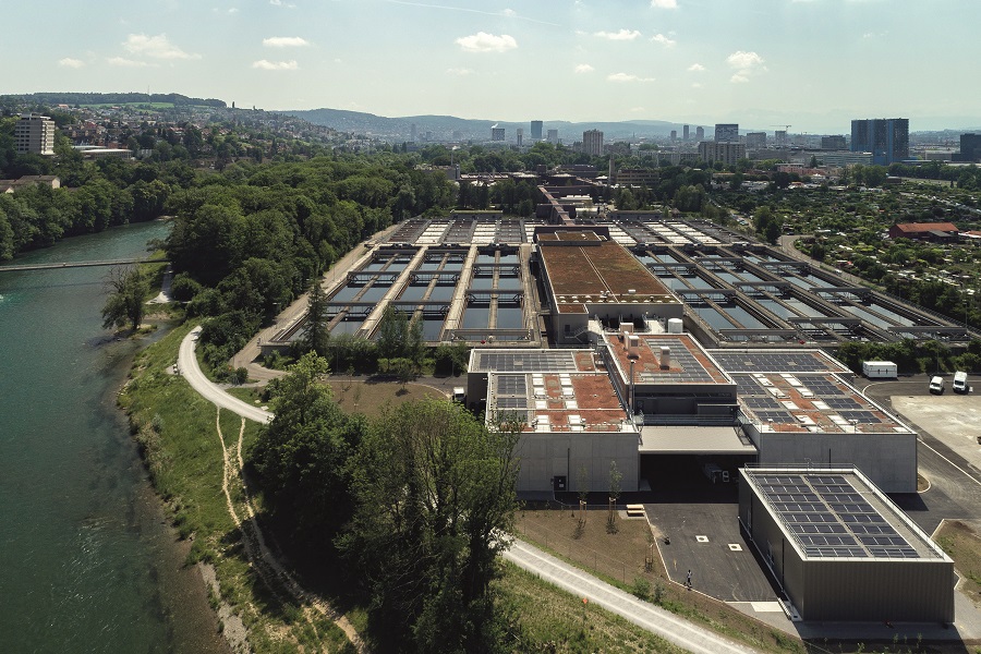 Als Energiequelle dient die Abwärme der
Klärschlammverwertungsanlage des Klärwerks Werdhölzli. (©EWZ)