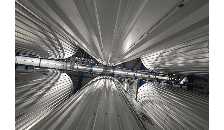 Aufnahme im Wärmespeicher Dolder mit Blick nach oben. (© C. Flierl/IWB)