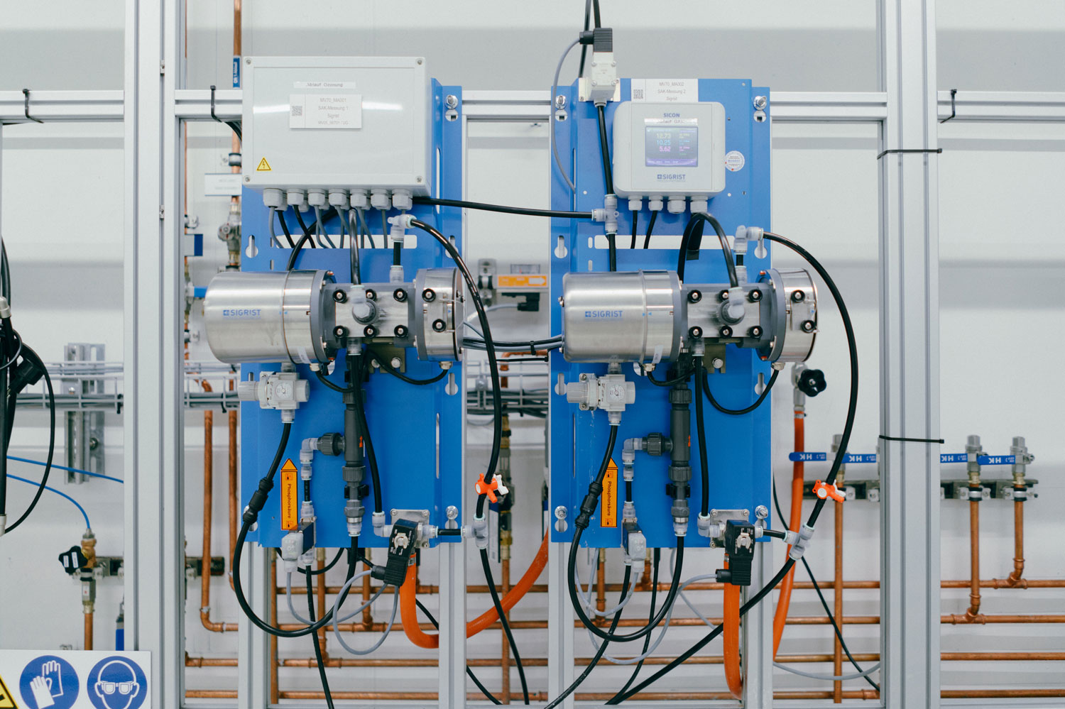 UV-Sonden zur Überwachung einer Ozonung (Foto: (c) Milad / VSA)