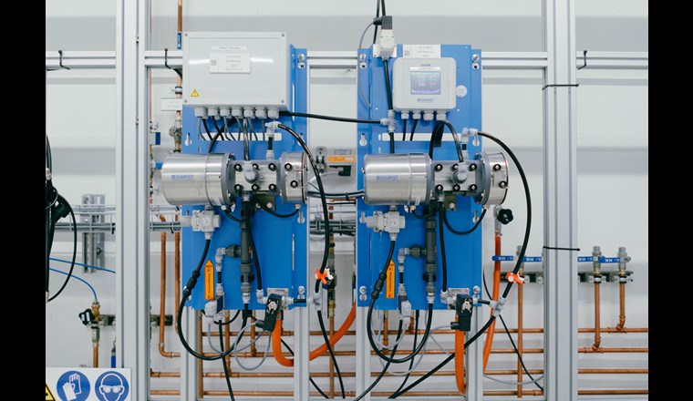 UV-Sonden zur Überwachung einer Ozonung (Foto: (c) Milad / VSA)